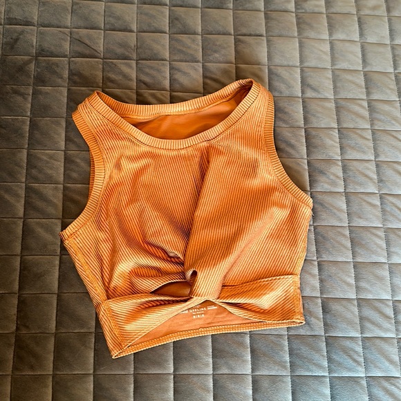 NWOT Offline by Aerie ribbed twist crop top - Picture 3 of 9